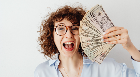 How to Manifest Money: 7 Things that Actually Work!